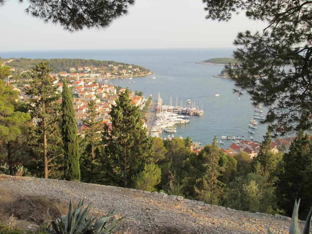 Apartments Matkovic Hvar Town Esterno foto