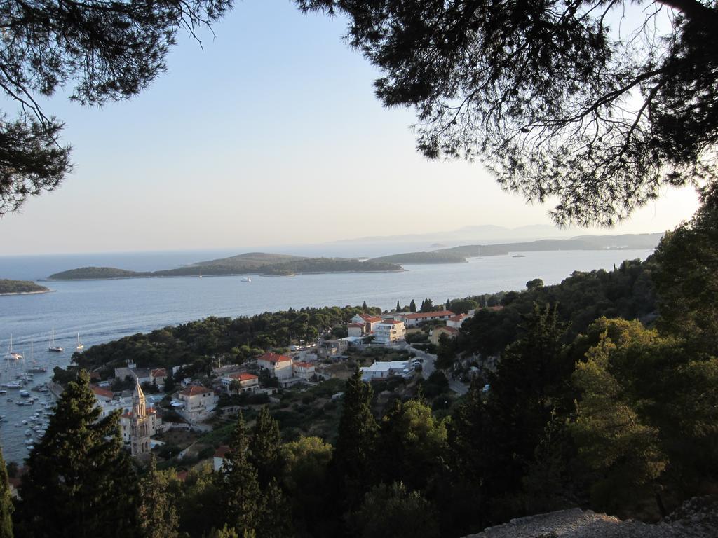 Apartments Matkovic Hvar Town Esterno foto